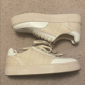 AEROSOLES Cream and Tan Sneakers